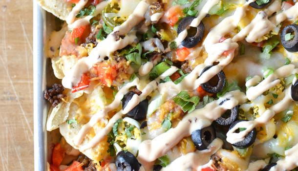 Restaurant Style Nachos from Simply Whisked